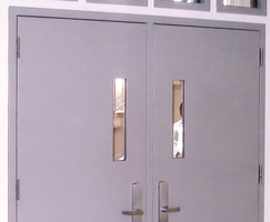 Non-Wire Vision Kits and Temperature Rise Door | SAFTI FIRST
